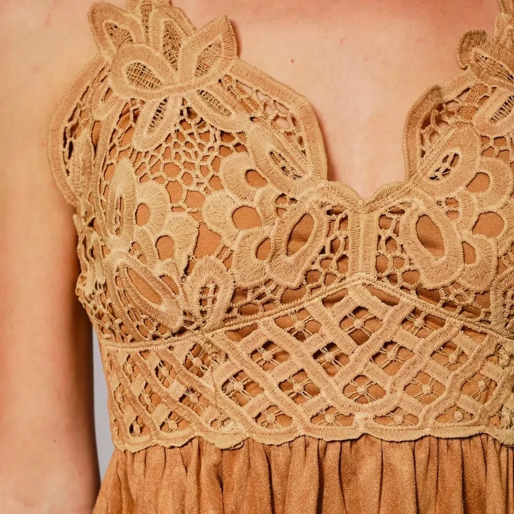 Lace Bralette Faux Suede Tank Top - Picture 4 of 6